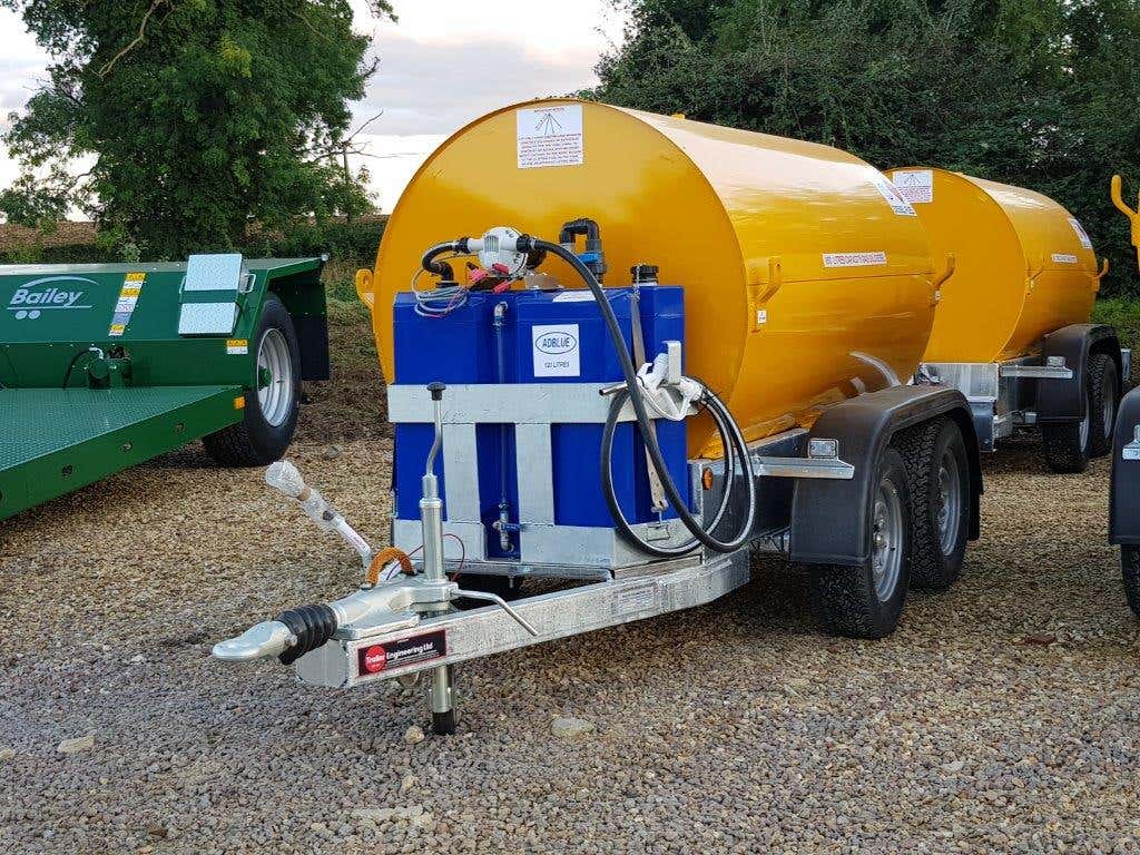 950 Litre Highway Diesel Bowser with 12v Electric Pump and AdBlu 120 litre tank with Electric Pump