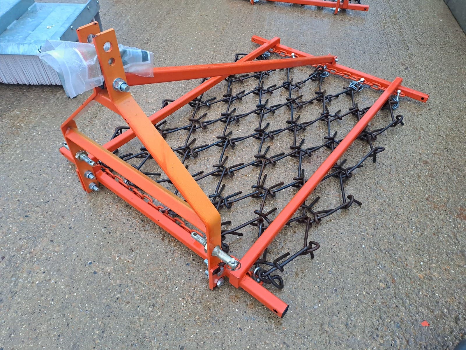 CHAIN HARROW 1.2 metre (4ft) Flexible Paddock Chain Harrow on Mounted Frame (Non Folding) - New