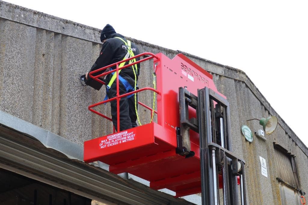 Forklift Man Cage Safety: Regulations, Risk Assessment & PM28 Compliance